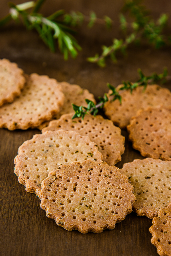 Herb and Garlic Amaranth Crackers  #vegan #glutenfree| DeliciousEveryday.com
