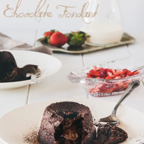 Flourless Chocolate Fondants {gluten free} | Delicious Everyday