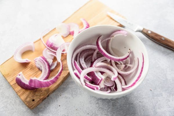 pickling red onions with vinegar