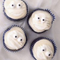 Mummy Cupcakes for Halloween