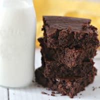 vegan brownies with almond milk