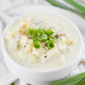 One-Pot Vegan Potato Soup