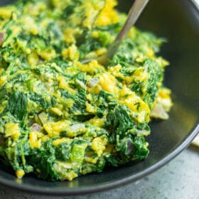 vegan scrambled eggs