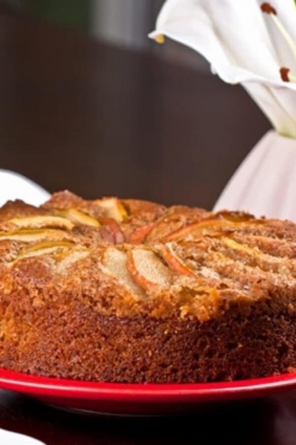 apple cake being served 