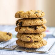 One-Bowl Vegan Oatmeal Raisin Cookies