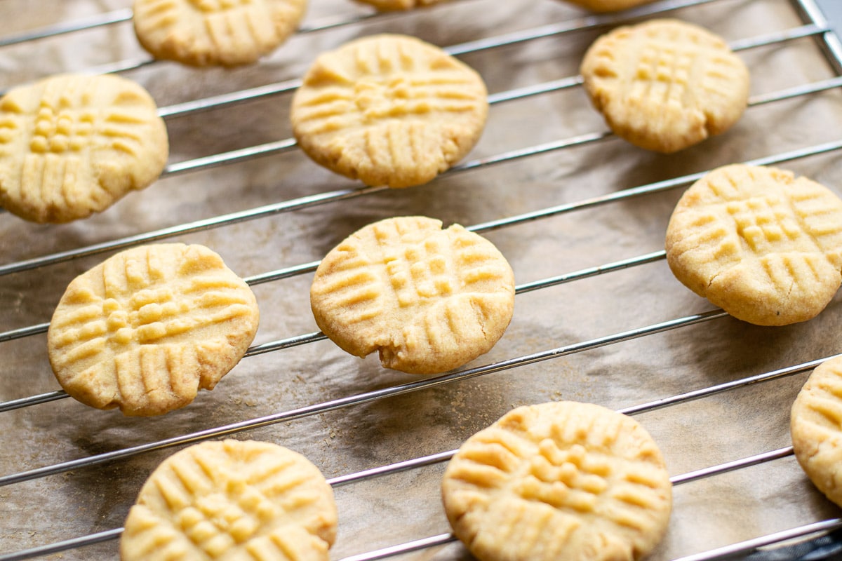  vegan shortbread cookies on a cooling tray