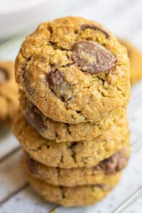 vegan oatmeal chocolate chip cookies