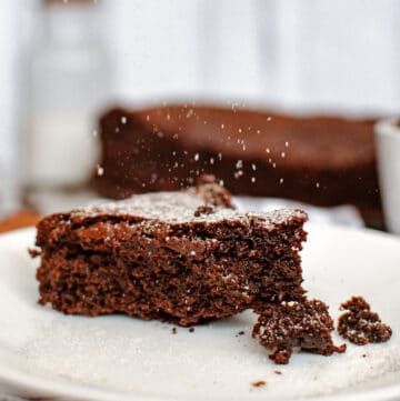 gluten free vegan flourless chocolate cake