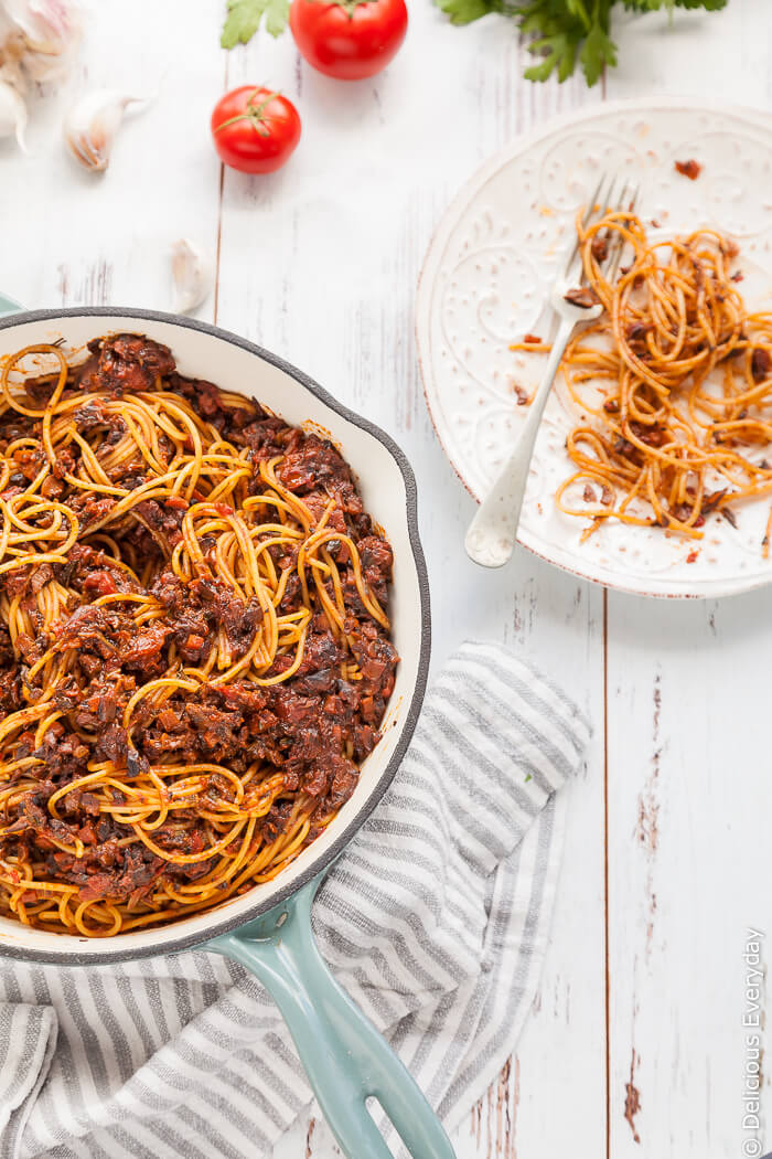 Vegan Bologonese - mushrooms steal the show in this delicious vegan spin on the classic, bolognese (known to the Italians as Ragu). | Click for the vegan spaghetti bolognese recipe